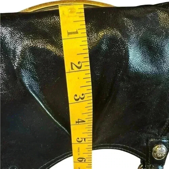 Coach Mia Patent Mini Maggie - Picture 14 of 16